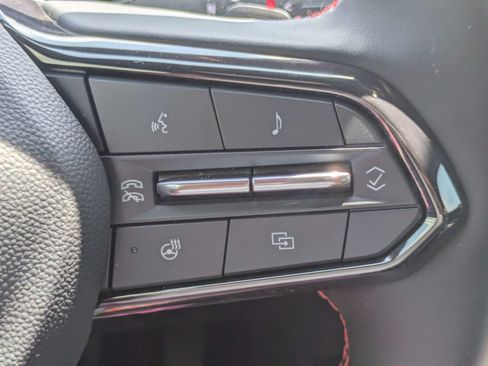 Used 2026 Chevrolet Traverse RS FWD image 28