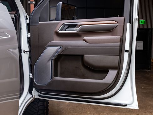 Used 2025 GMC Sierra 2500 Denali w/ Denali Reserve Package image 37