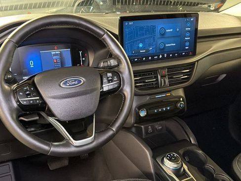 Used 2024 Ford Escape Active w/ Tech Pack #1 AWD/4WD image 16