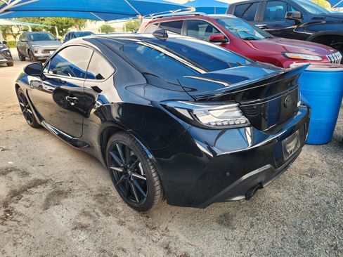 Used 2024 Toyota GR86 Premium RWD image 3