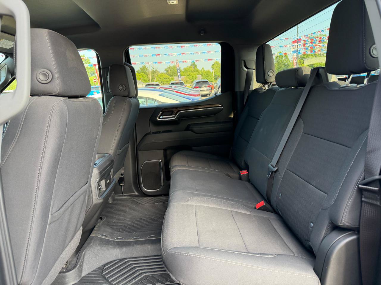 Used 2024 Chevrolet Silverado 1500 RST AWD/4WD image 17