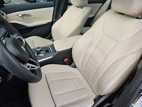 Used 2026 BMW 330i xDrive Sedan w/ M Sport Package image 21