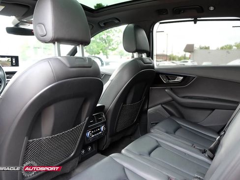 Used 2018 Audi Q7 3.0T Prestige AWD/4WD image 26