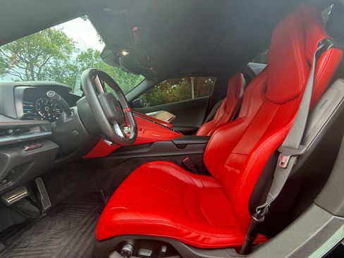Used 2023 Chevrolet Corvette Stingray Preferred Conv w/ 2LT RWD image 17