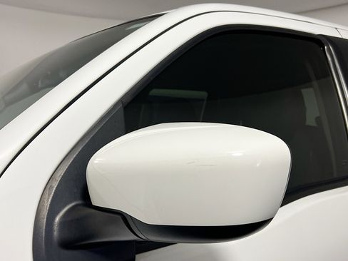 Used 2022 Nissan Frontier SV image 12