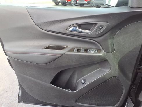 Used 2023 Chevrolet Equinox RS image 14
