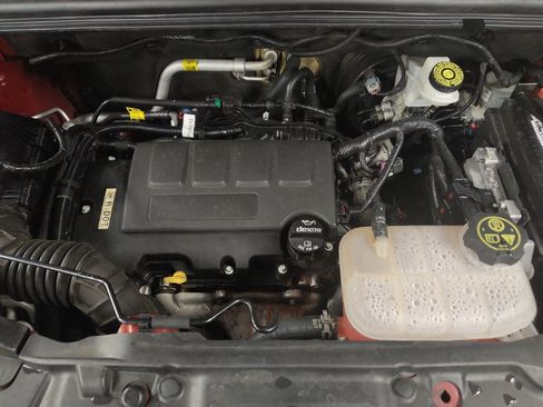 Used 2021 Chevrolet Trax LT image 30