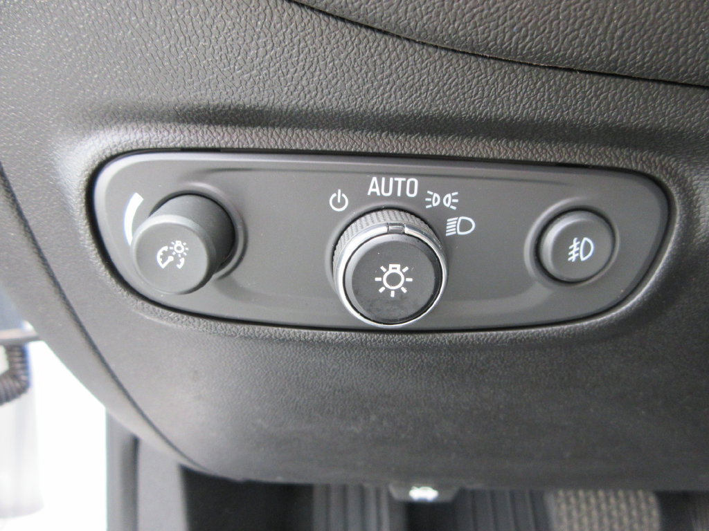 Certified 2020 Chevrolet Equinox LT FWD image 23
