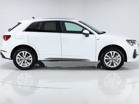 Used 2025 Audi Q3 2.0T Premium Plus w/ Premium Plus Package AWD/4WD image 56