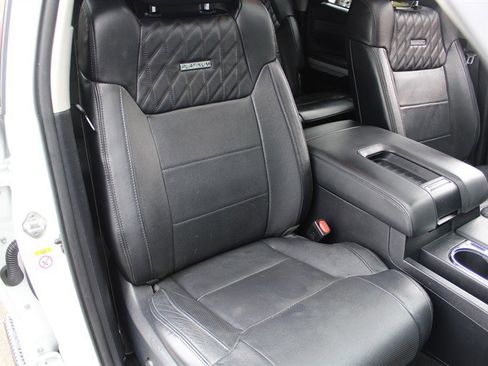 Used 2018 Toyota Tundra Platinum AWD/4WD image 31