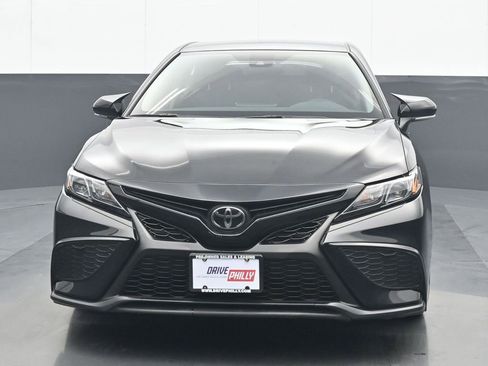 Used 2024 Toyota Camry SE w/ Convenience Package image 1