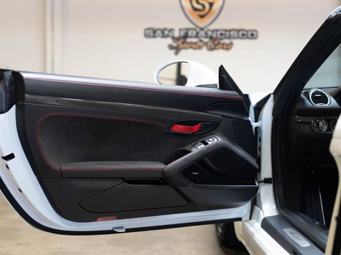 Used 2021 Porsche 718 Boxster Spyder image 48