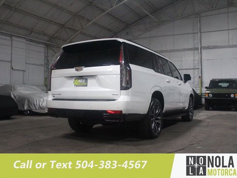 Used 2021 Cadillac Escalade ESV Sport w/ Heavy-Duty Trailer Package image 11