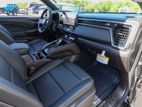 New 2026 GMC Canyon Elevation w/ Convenience Package RWD image 22