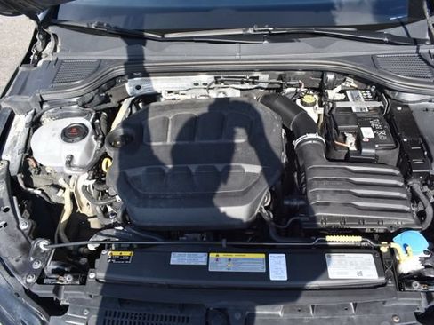 Used 2022 Volkswagen GTI SE FWD image 49