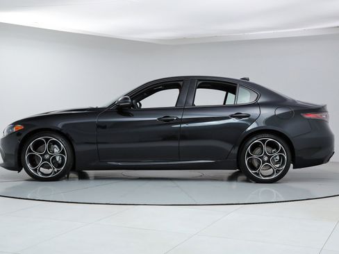 New 2025 Alfa Romeo Giulia w/ Driving Assist Package image 2