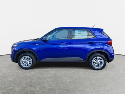 New 2026 Hyundai Venue SE image 8