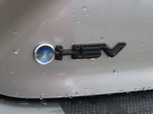 Used 2025 Toyota Camry XSE FWD image 7