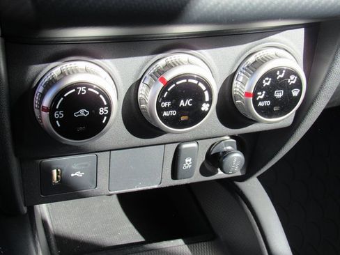 Used 2023 Mitsubishi Outlander Sport ES image 16