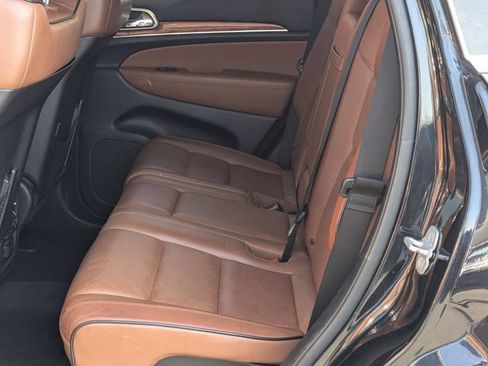 Used 2013 Jeep Grand Cherokee Overland AWD/4WD image 18