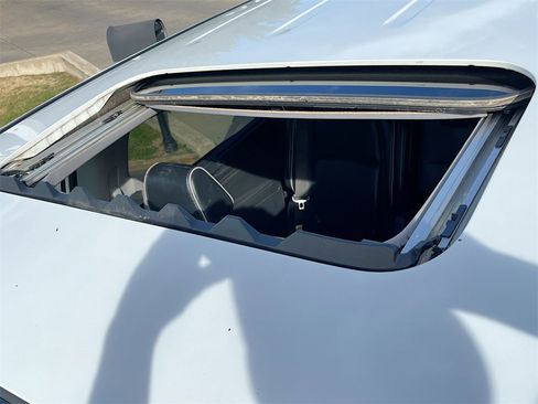 Used 2022 Honda Odyssey Elite image 23