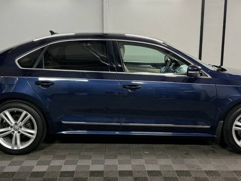 Used 2015 Volkswagen Passat 1.8T SE FWD image 2