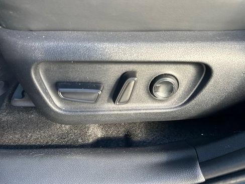 Used 2026 Toyota RAV4 XSE w/ Panoramic Sun Roof Package AWD/4WD image 18