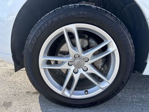 Used 2017 Audi Q5 2.0T Premium Plus w/ Technology Package image 27