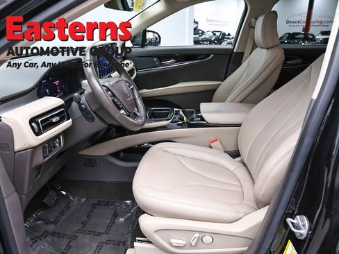 Used 2022 Lincoln Nautilus AWD w/ Premium Package image 14
