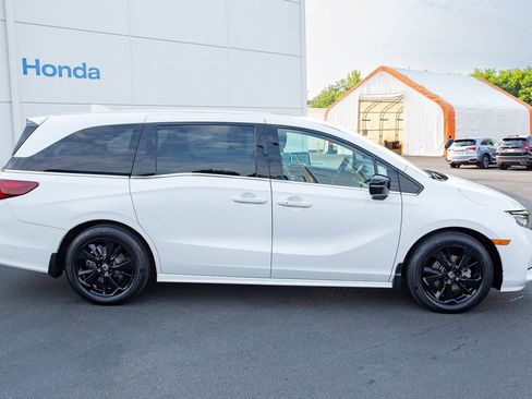 Certified 2024 Honda Odyssey Sport image 16