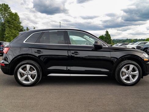 Used 2020 Audi Q5 Premium Plus image 9