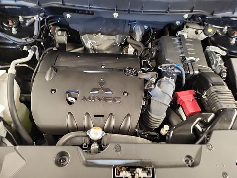 Used 2023 Mitsubishi Outlander Sport ES image 14