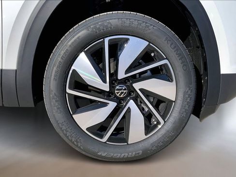 New 2026 Volkswagen Atlas Cross Sport SEL R-Line AWD/4WD image 13