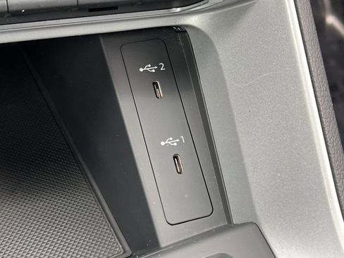 Used 2023 Audi Q3 2.0T Premium image 37