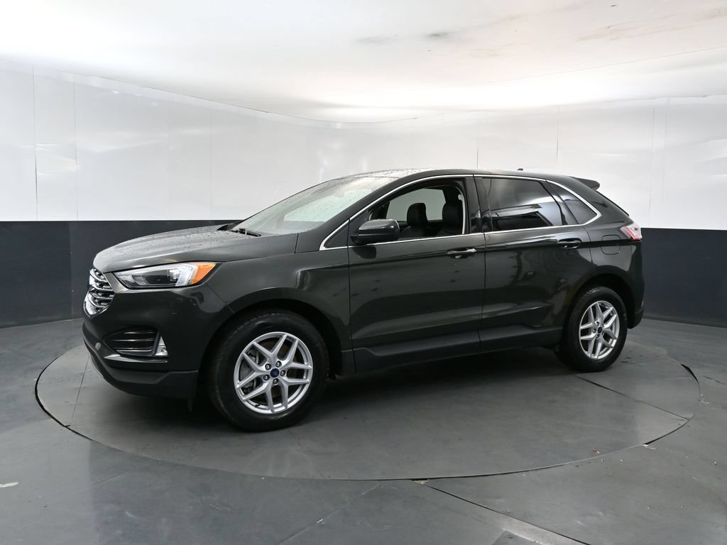 Certified 2022 Ford Edge SEL w/ Convenience Package AWD/4WD image 2