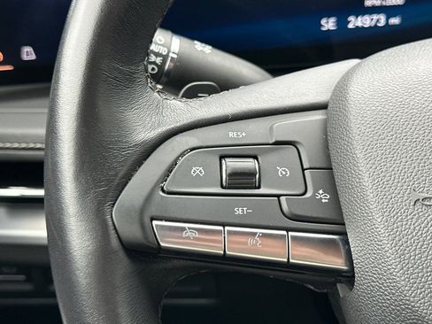 Used 2024 Cadillac XT4 Premium Luxury image 37