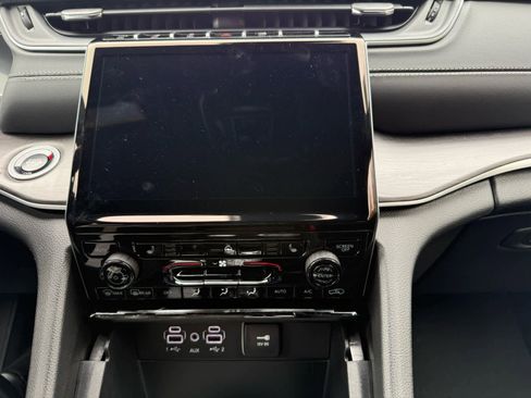 New 2025 Jeep Grand Cherokee L Limited image 20