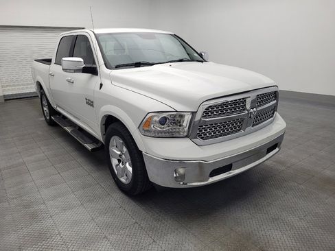 Used 2017 RAM 1500 Laramie image 13