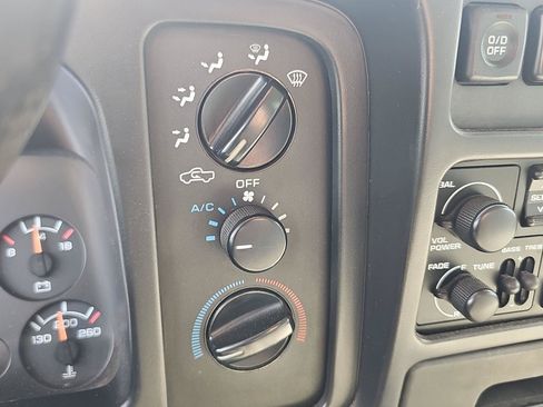 Used 1996 Dodge Ram 1500 Truck 2WD Club Cab image 20