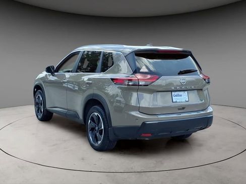 Certified 2025 Nissan Rogue SV w/ SV Premium Package AWD/4WD image 3