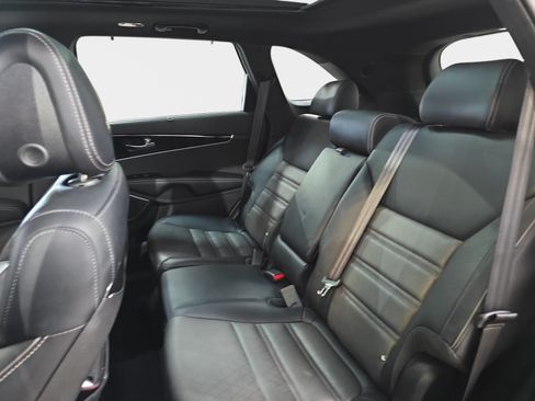 Used 2016 Kia Sorento SX FWD image 11