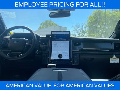New 2025 Ford F150 Lightning Platinum AWD/4WD image 15