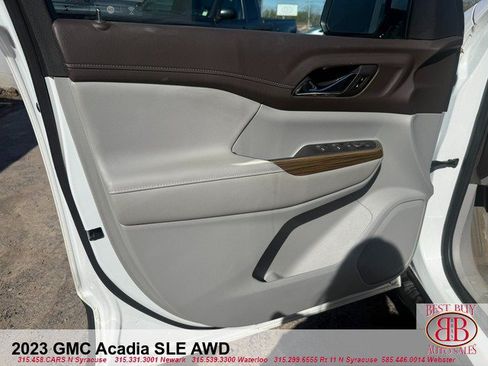 Used 2023 GMC Acadia SLE AWD/4WD image 9