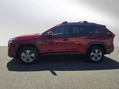 Used 2025 Toyota RAV4 XLE w/ Convenience Package image 6