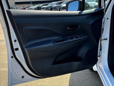 Certified 2025 Nissan Versa S w/ Trunk Package FWD image 16