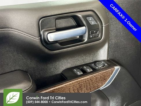 Used 2021 GMC Sierra 1500 Denali w/ Denali Ultimate Package AWD/4WD image 12
