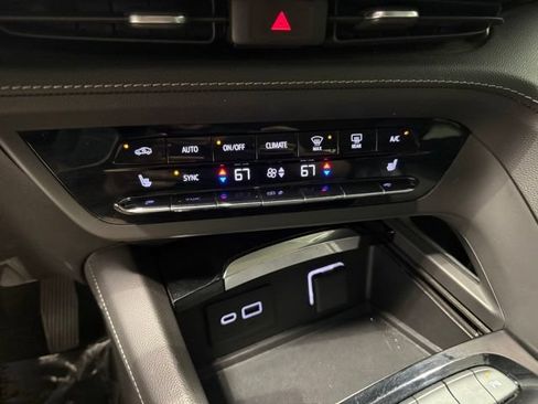 Certified 2023 Buick Envision Essence FWD image 22
