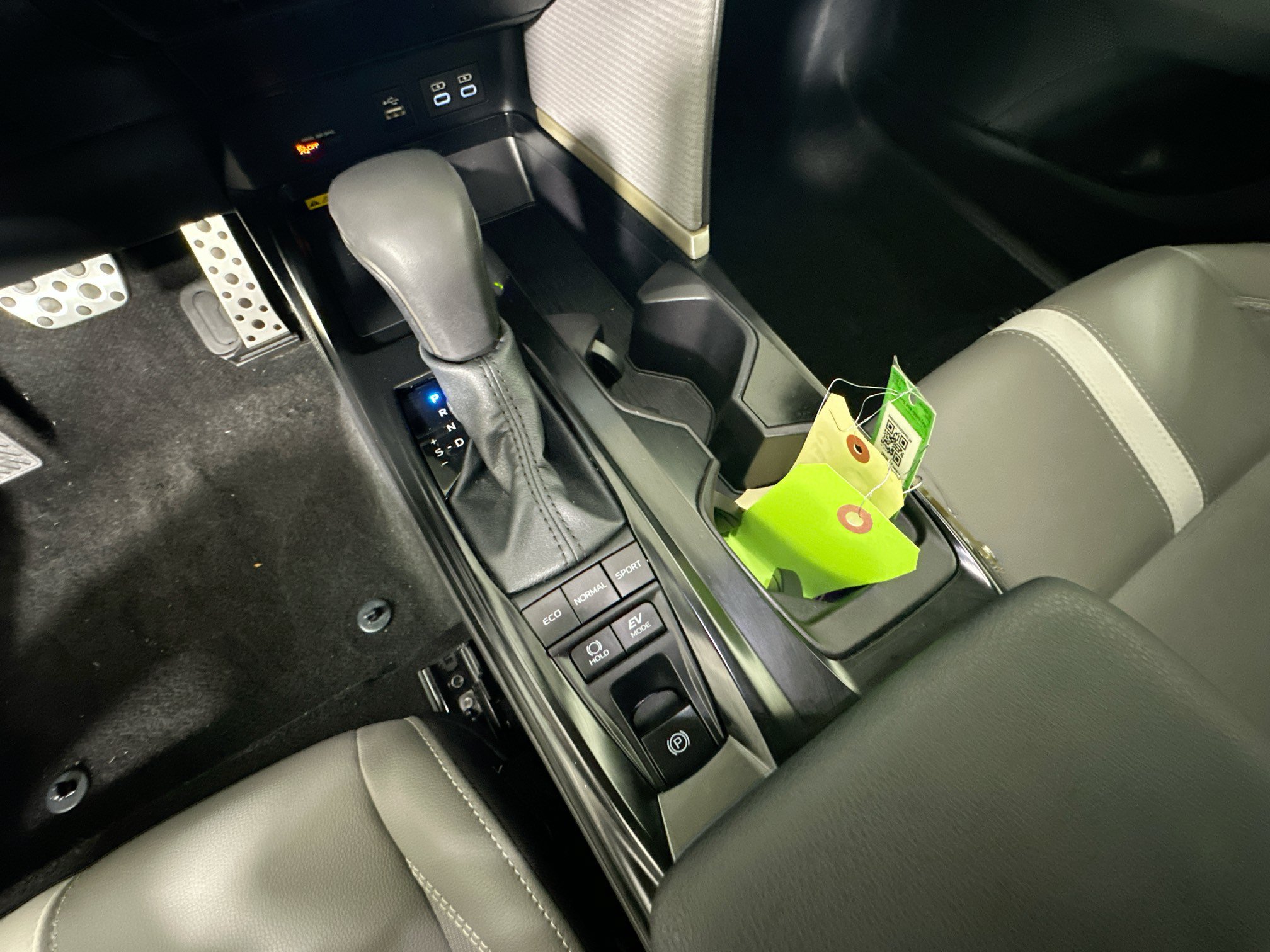 Used 2026 Toyota Camry SE FWD image 22