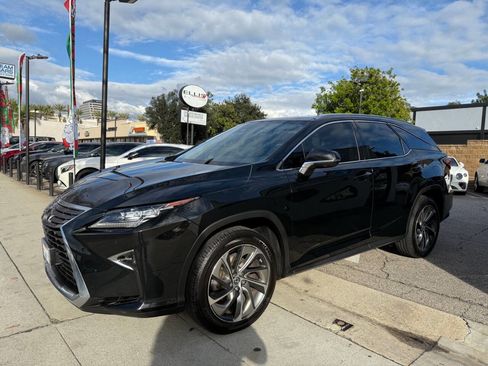 Used 2018 Lexus RX 350L Luxury w/ Accessory Package image 6