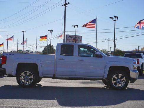 Used 2018 Chevrolet Silverado 1500 LT w/ All Star Edition image 8